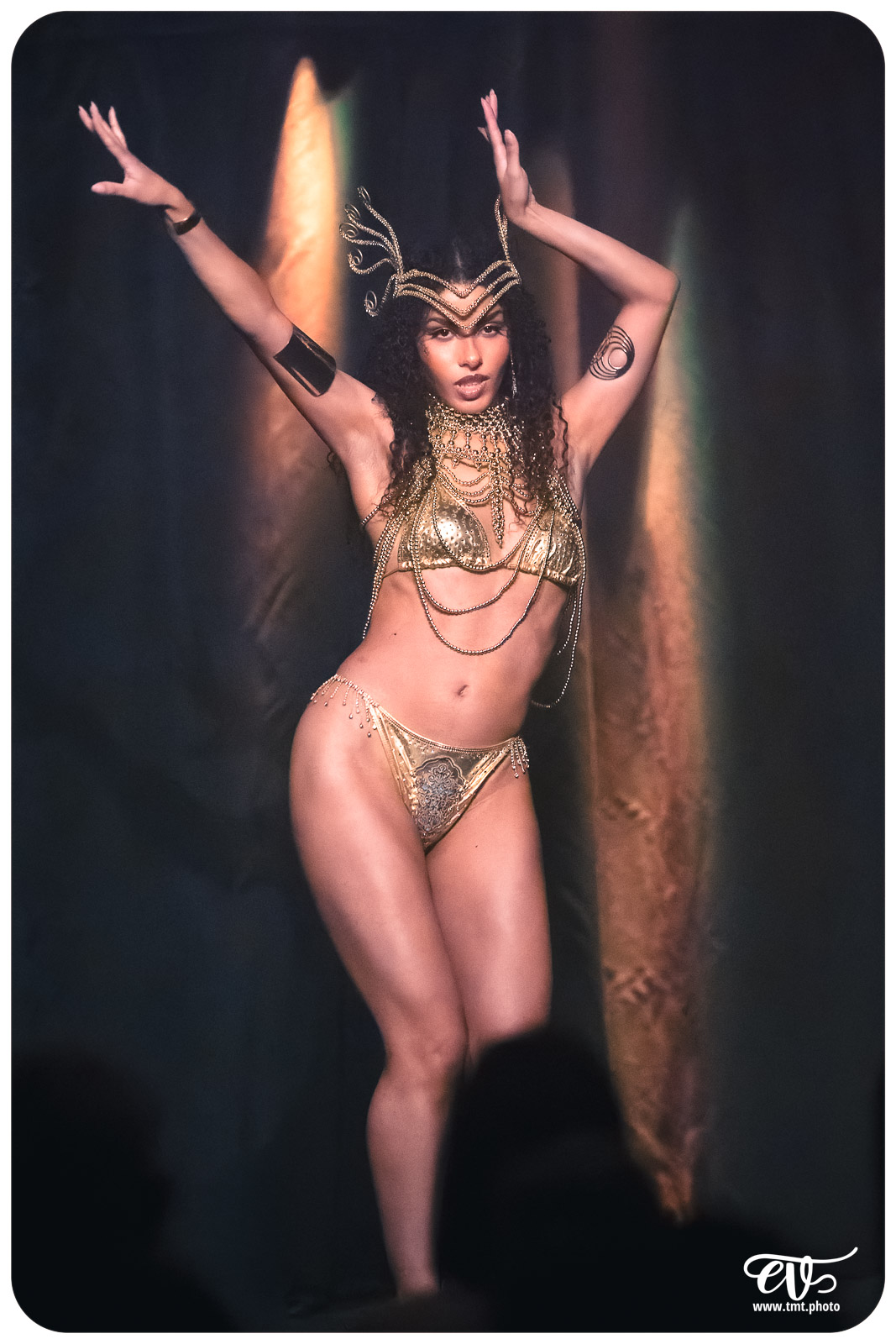 LES COURBES DE L'IL#5